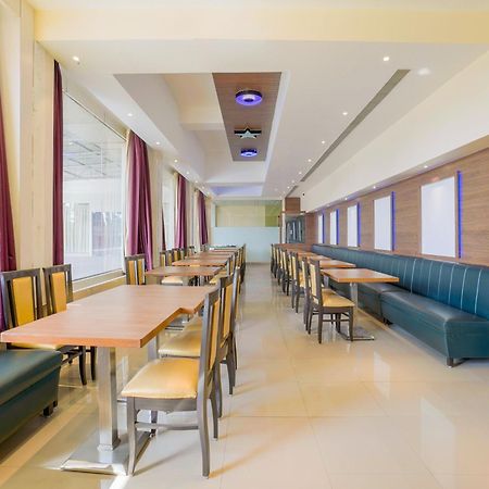 Hotel Krone A Family Hotel Near Igi Airport Delhi New Delhi Bagian luar foto